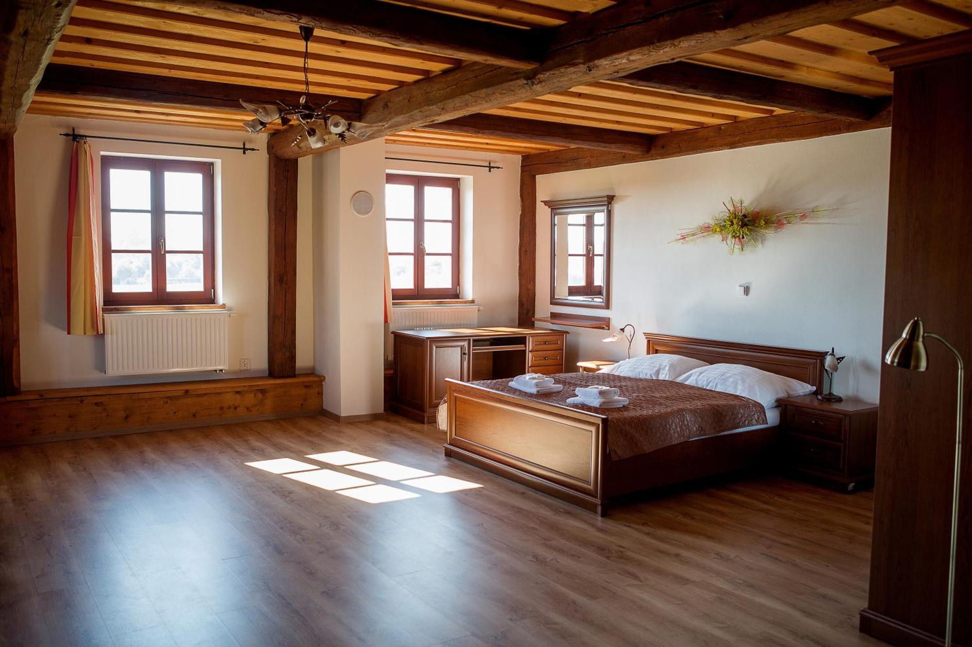 Ośrodek wypoczynkowy Wellness & Minipivovar Knezinek 3*