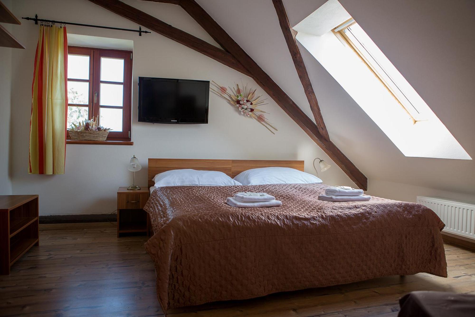 Wellness & Minipivovar Knezinek 3* Budweis