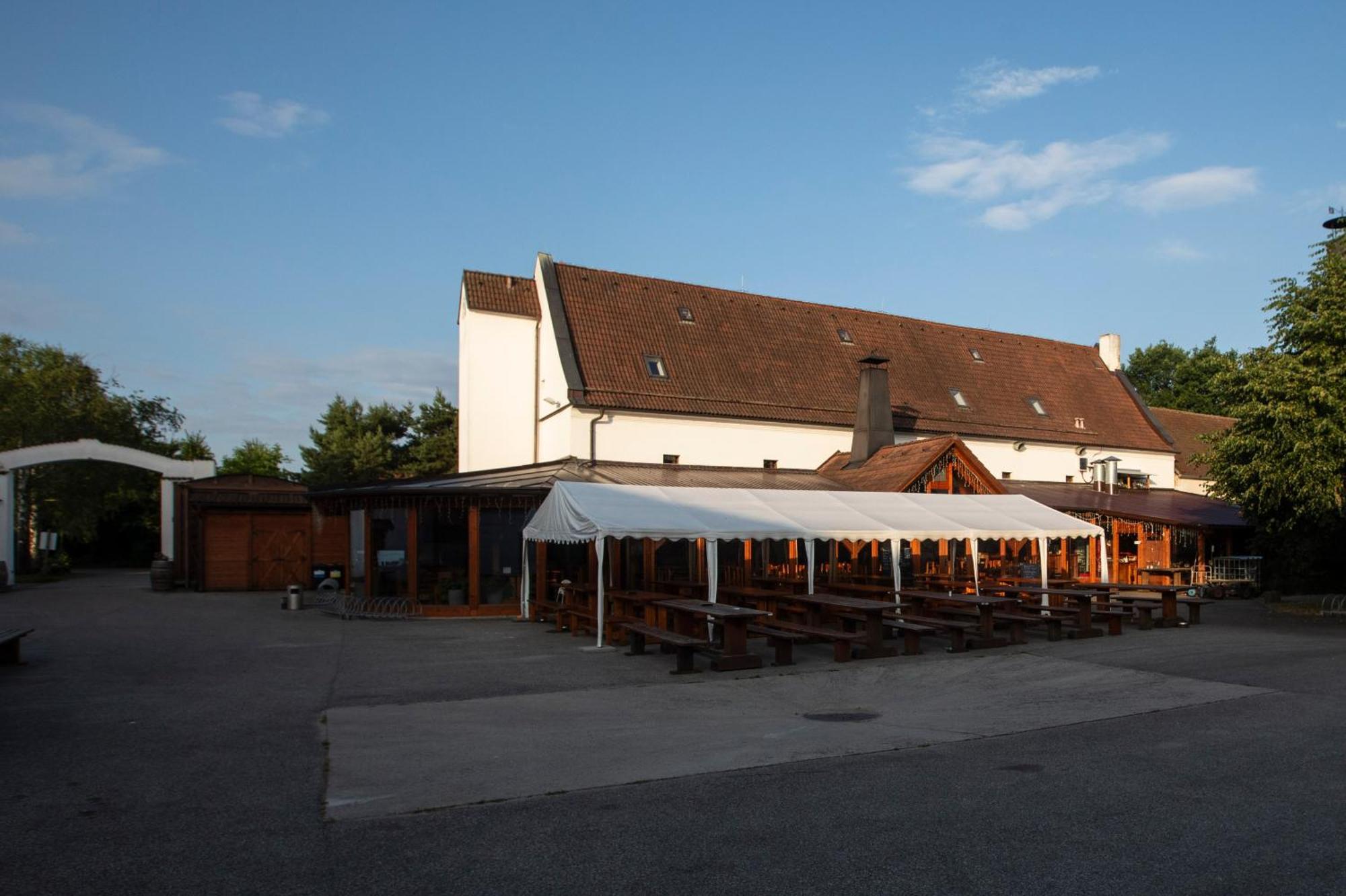 Resort Wellness & Minipivovar Knezinek